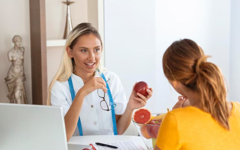 Nutritionist in Delhi for High Cholesterol